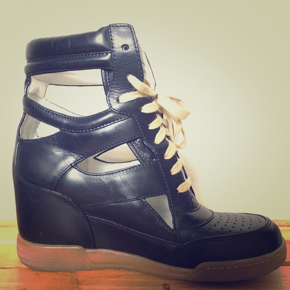 Marc by Marc Jacobs cut-out hightop sneakers